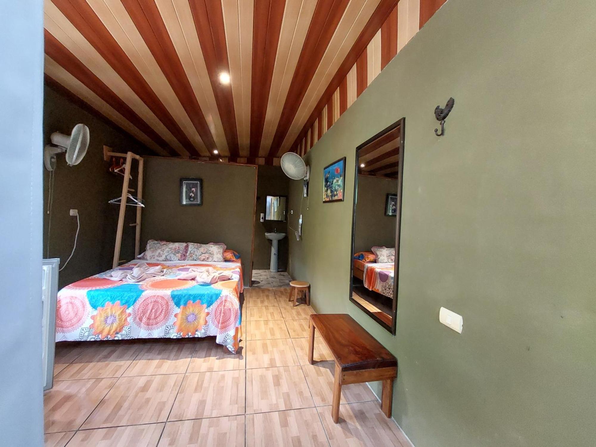 Pez Espada Tours Y Cabinas Drakes Bay Kamer foto
